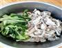 油菜炒蘑菇的做法图解2