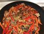 辣椒炒腊肉的做法图解10
