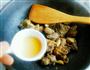 小鸡蘑菇炖粉条的做法图解7