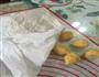 奶香蛋黄酥的做法图解10