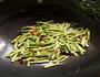 豆角炒青椒的做法图解7