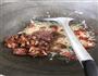 酸菜肉片炒土豆的做法图解5