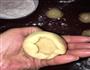 莲蓉蛋黄月饼的做法图解9