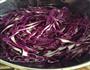 凉拌紫甘蓝的做法图解2