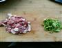肉丁毛豆的做法图解3
