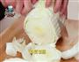 白菜炖牛腩的做法图解2