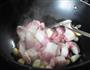 五花肉焖油豆角的做法图解3