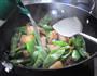 五花肉焖油豆角的做法图解6