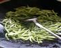 瘦肉炒蛇瓜的做法步骤5