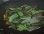 扁豆烧肉的做法图解4