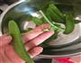 蒜蓉荷兰豆的做法图解1