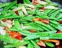 杏鲍菇炒荷兰豆的做法图解4