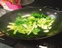 芹菜炒肉的做法图解6