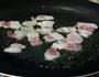 蒜香五花肉炒莴苣黑木耳的做法图解2