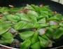 蒜香五花肉炒莴苣黑木耳的做法图解4