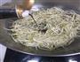 醋溜豆芽的做法图解3