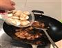 芋头烧鸡腿的做法图解11