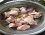 毛豆笋干炖肉的做法图解2