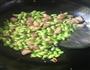 毛豆笋干炖肉的做法图解7