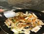 XO醬炒豬腸粉的做法图解6