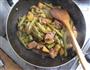 排骨土豆炖豆角的做法图解13