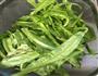 豆豉鲮鱼油麦菜的做法图解3