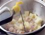 香菇土豆炖鸡块的做法图解9