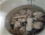 薏米赤小豆骨头鸡肉汤的做法图解2