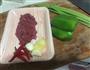 酸豆角炒牛肉粒的做法图解1