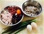 家常虾仁炒饭的做法图解1