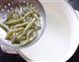 西湖莼菜肉丸汤的做法图解4
