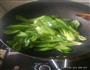 油菜炒香肠的做法图解2