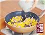 玉米火腿炒饭的做法图解5