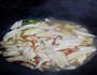 杏鲍菇炒肉的做法图解6
