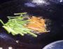 素炒豆腐条的做法图解3