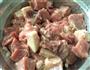 萝卜炖牛肉的做法图解1