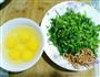 芹菜海米炒蛋的做法图解1