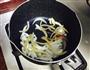 小鱼生餐猪肉篇①白玉菇炒猪肉的做法图解3