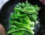 豆豉鲮鱼油麦菜的做法图解2