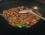 土豆鸡肉焖饭的做法图解2