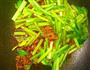 芹菜牛肉丝的做法图解6