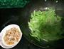 水芹炒肉片的做法图解2