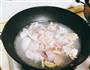 菌菇枸杞鸡汤的做法图解3