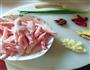 蒜末卤鸡爪的做法图解1