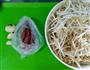 醋溜豆芽的做法图解1