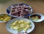 土豆板栗烧排骨的做法图解1
