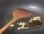 茭白炒肉的做法图解5
