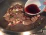 红酒煨鸡肉的做法图解5