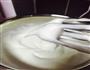 抹茶红豆奶冻蛋糕卷的做法图解5