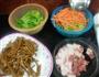 芹菜炒豆干条的做法图解1